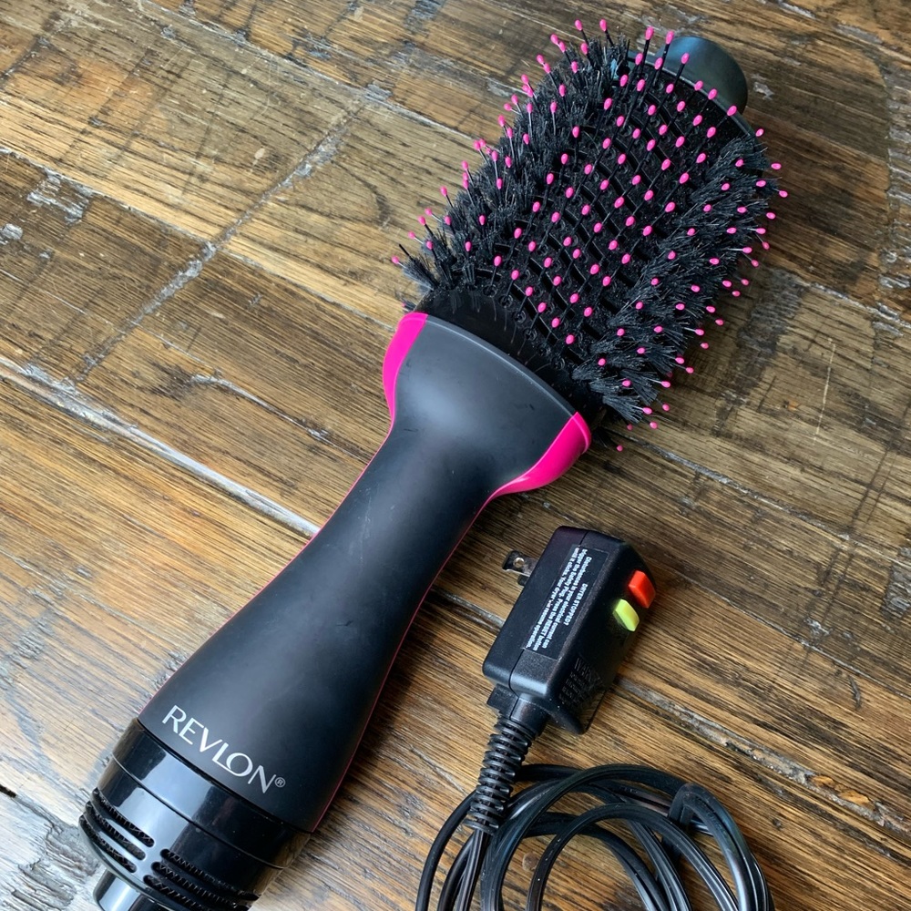 NWOT - Revlon Style and Dry